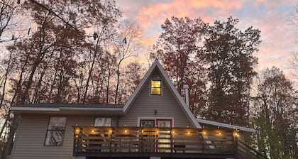 3-bedroom cabin near George Washington National Forest