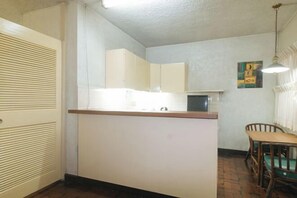 Room - RedDoorz @ Broadway Court Apartelle II Quezon City (Quezon City)