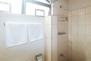 Room - RedDoorz @ Broadway Court Apartelle II Quezon City (Quezon City)