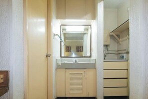 Room - RedDoorz @ Broadway Court Apartelle II Quezon City (Quezon City)