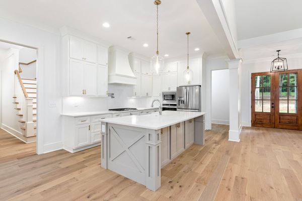 Kylskåp, mikrovågsugn, ugn och spishäll