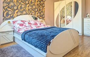 2 bedrooms, iron/ironing board, free WiFi - 2 bedroom cozy home in Szczecin (Szczecin)