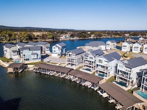 Clearwater - Golf + Pool  + 3 bdm + Bunk Space