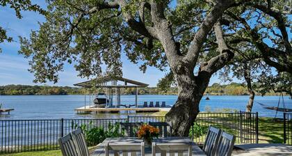 Packsaddle Point! Luxury Lakefront w/Pool+Guest House