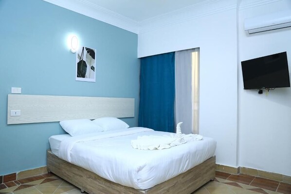 1 室のベッドルーム、セーフティボックス (室内)、デスク、WiFi