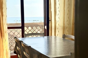 Dining - RM03 - Senigallia, three-room apartment facing the sea (Senigallia)