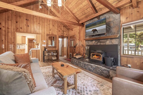 Smart TV, fireplace, offices