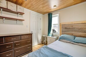 2 chambres, bureau, accès Internet, draps fournis