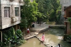 Unclassified image, 4 of 25, button - Gujia Inn (Zhaoping)
