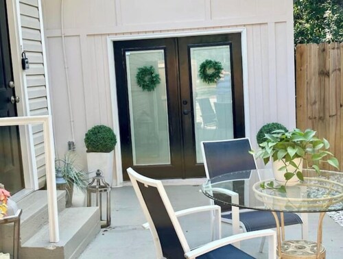 Charmingstudio+WIFI+close to main shopping centers