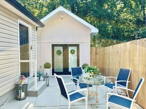 Outdoor dining - Charmingstudio+WIFI+close to main shopping centers (Dacula)