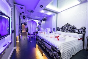 Luxury Studio Suite, City View