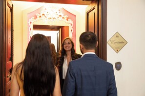 Interior entrance - guest house eros suite (Rome)