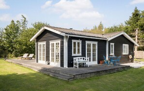 Outdoor dining - Pet friendly home in Sjællands Odde (Sjællands Odde)