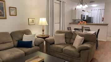 Smart TV, DVD player, table tennis, books