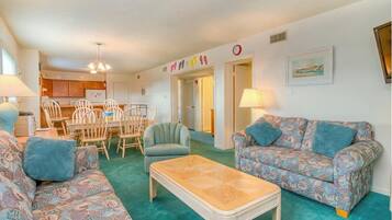 Smart TV, reproductor de DVD, libros y estéreo