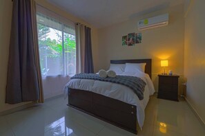 4 chambres, fer et planche à repasser, Wi-Fi, draps fournis