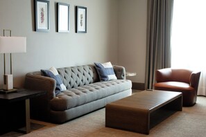 Superior Suite, City View