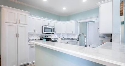 Lakeshore Hideaway - Charming 4BD Heartbeat Away from Lake Nasworthy & Airport