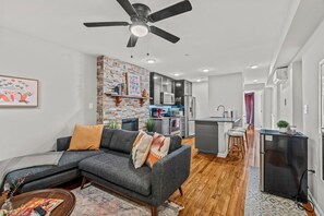 Comfort Apartment, City View | Living area - 259 2F (Philadelphia)