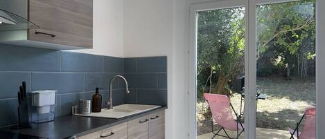 Refrigerador, microondas, horno, lavavajillas