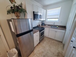 Fridge, microwave, oven, stovetop - Beach Studio Escape: Prime Location, Sleeps 4 (St. Augustine)