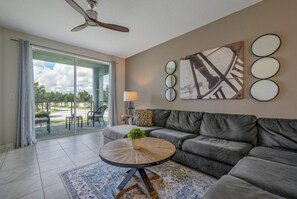 Smart TV - SL208 - NEW listing- Storey Lake (Kissimmee)