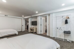 1 soverom, strykejern/-brett, wi-fi og sengetøy