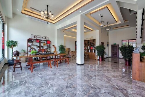 Wuyishan Hike Tea House Inn