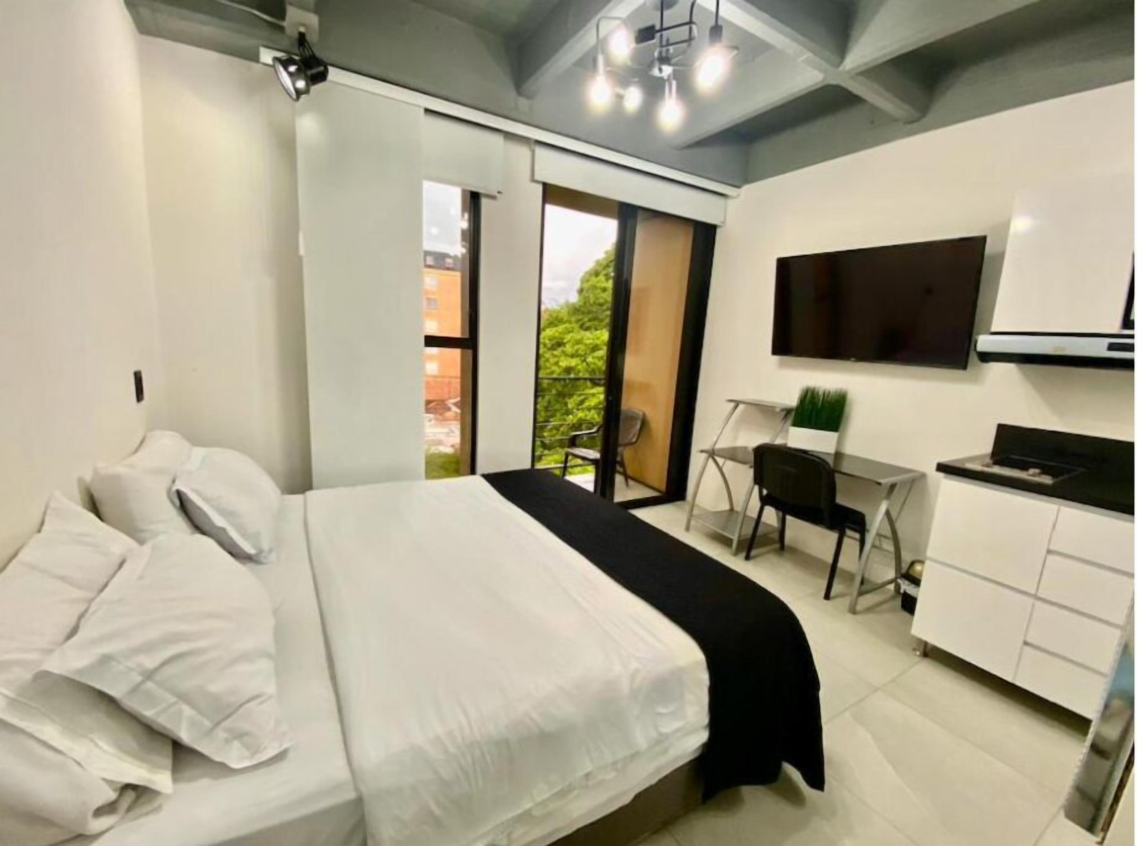 Desk, laptop workspace, free WiFi