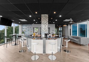 Dining - The Glass Mansion w/Optional Boat Rental (Terrell)