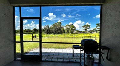 Charming 3-bedroom house in Serene Myakka City near Freedom Factory & Terranova