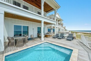 A heated pool - LARGE PRIVATE BEACH HOUSE W/PRIVATE POOL ON THE BEACH! (Orange Beach)