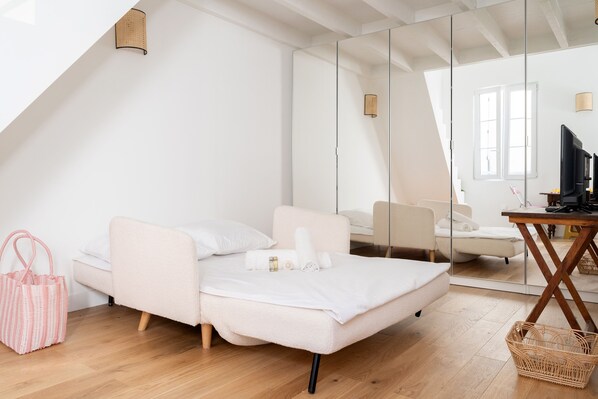 Bügeleisen/Bügelbrett, WLAN, Bettwäsche