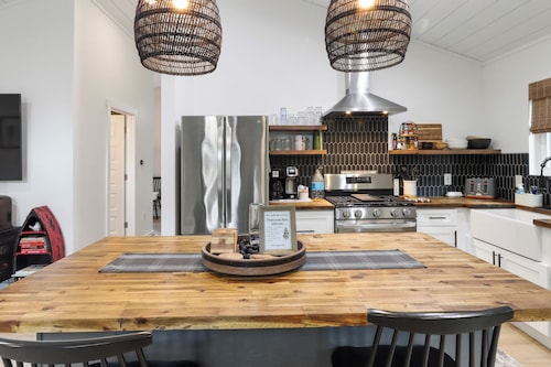 Beautiful new home in Elkhorn, at Lake Wandawega.