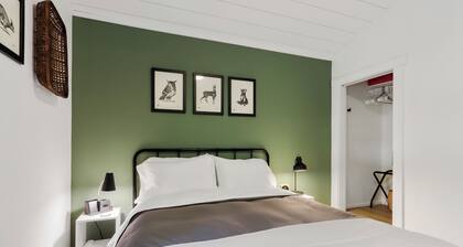 Beautiful new home in Elkhorn, at Lake Wandawega.