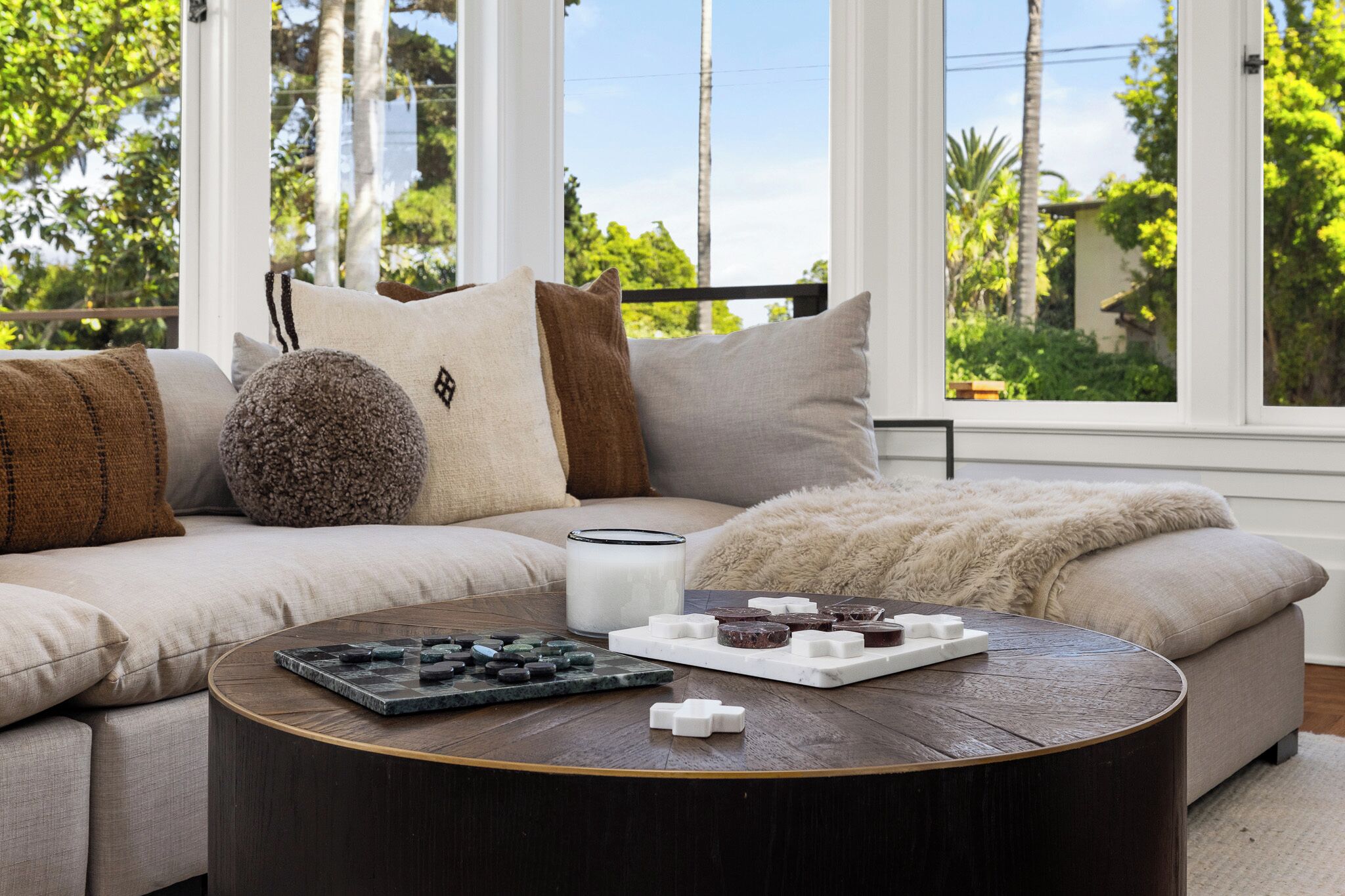 Télévision, cheminée