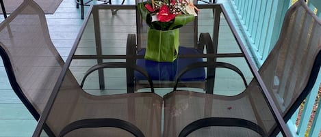 屋外ダイニングエリア