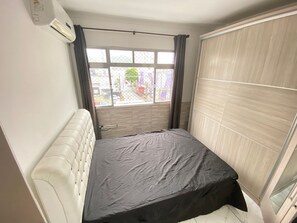 Apartment | View from room - Pé na Areia Praia do Gonzaguinha (Sao Vicente)