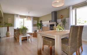 Dining - Amazing home in Arles (Arles)