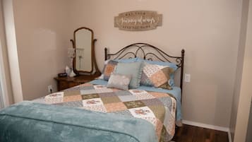 2 habitaciones, tabla de planchar con plancha, wifi y ropa de cama