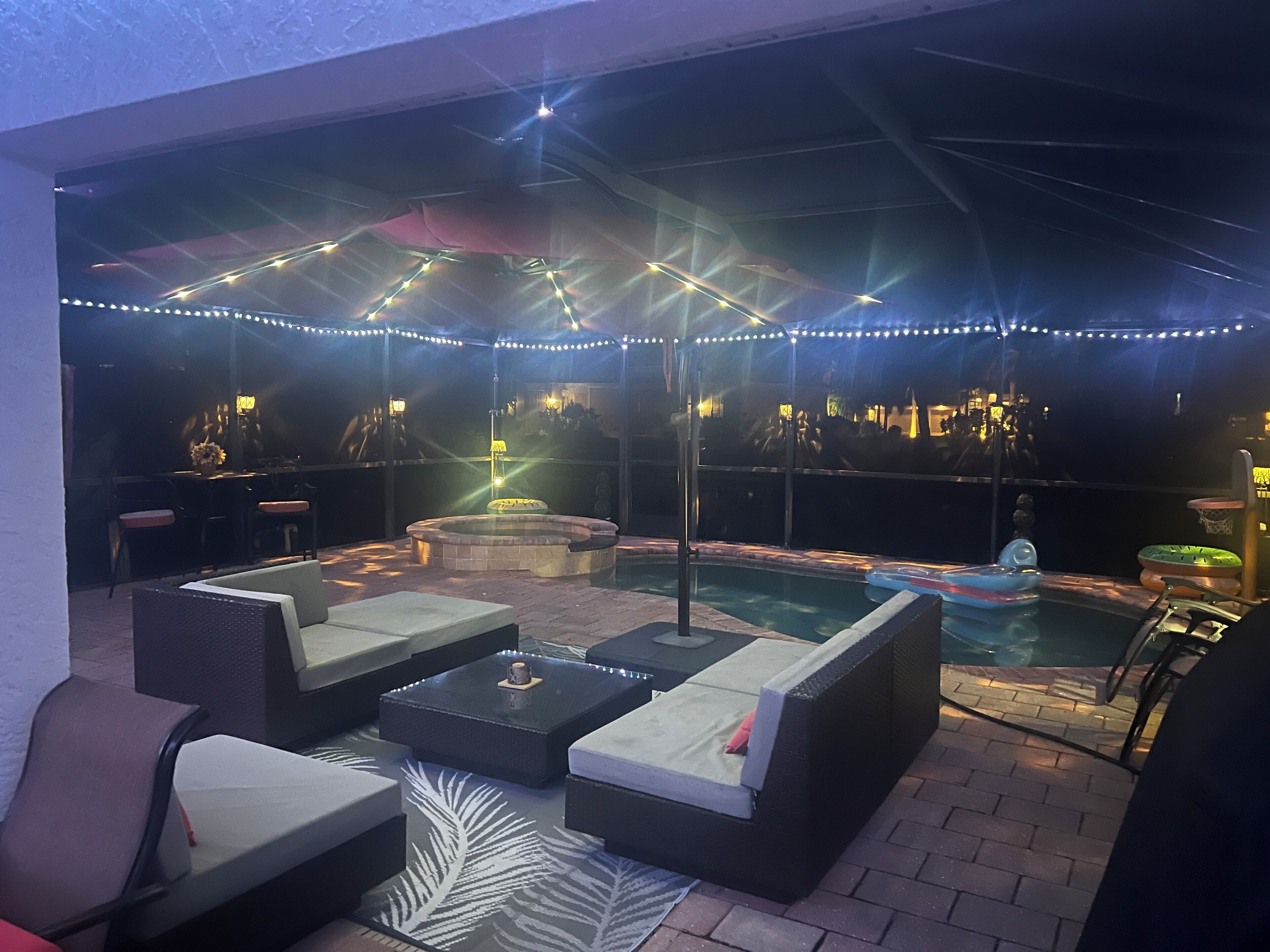 Alberca al aire libre y alberca climatizada