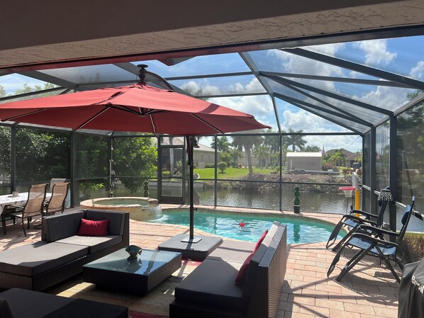 Piscine extérieure, piscine chauffée