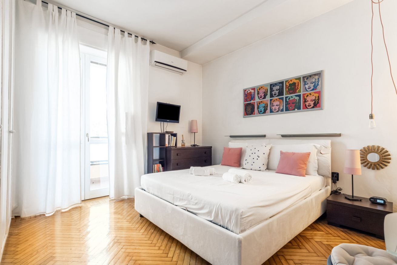 1 bedroom, desk, iron/ironing board, WiFi