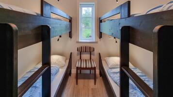 2 bedrooms, free WiFi