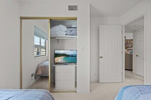 2 bedrooms, free WiFi, bed sheets