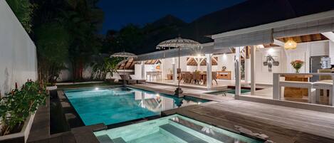 Villa – basic | Basseng | Utendørsbasseng