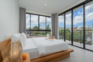 6 chambres, coffres-forts dans les chambres, bureau