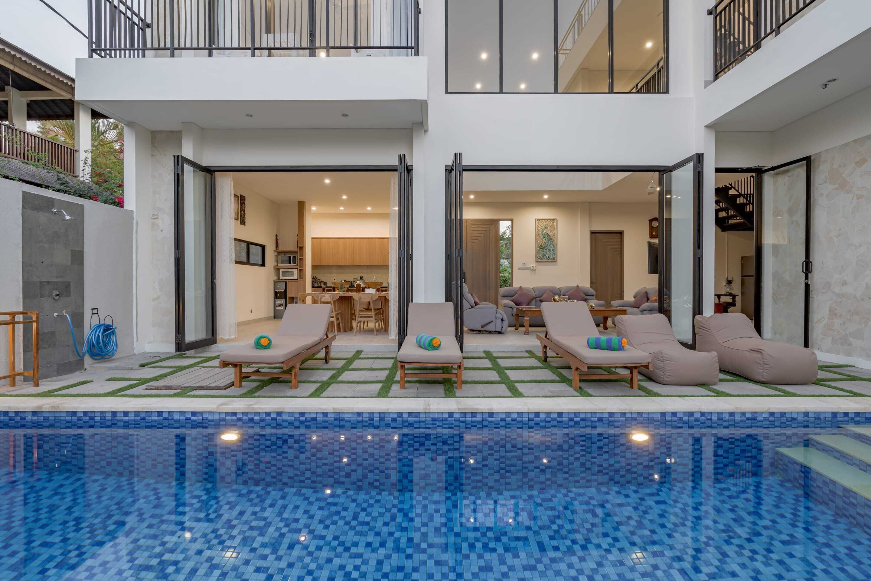 Basic Villa | Pool | Outdoor pool