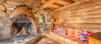 Chalet 'Cal Serrat' mit Bergblick, privater Terrasse und WLAN